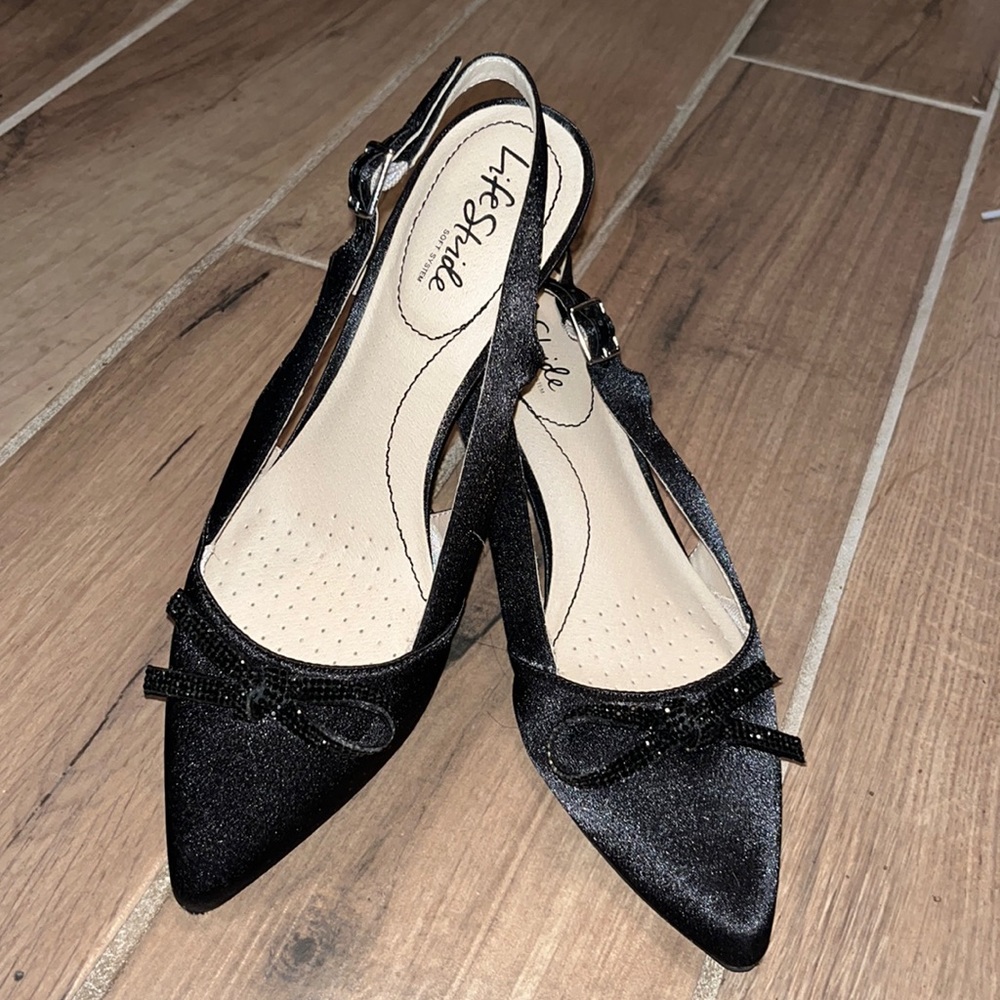 Life stride comfort system kitten heel sling back pointed dress shoes